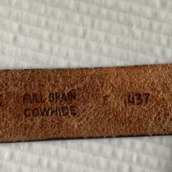 Brown Leather Belt with Woven Pattern and Metallic Buckle - Picture 9 of 9